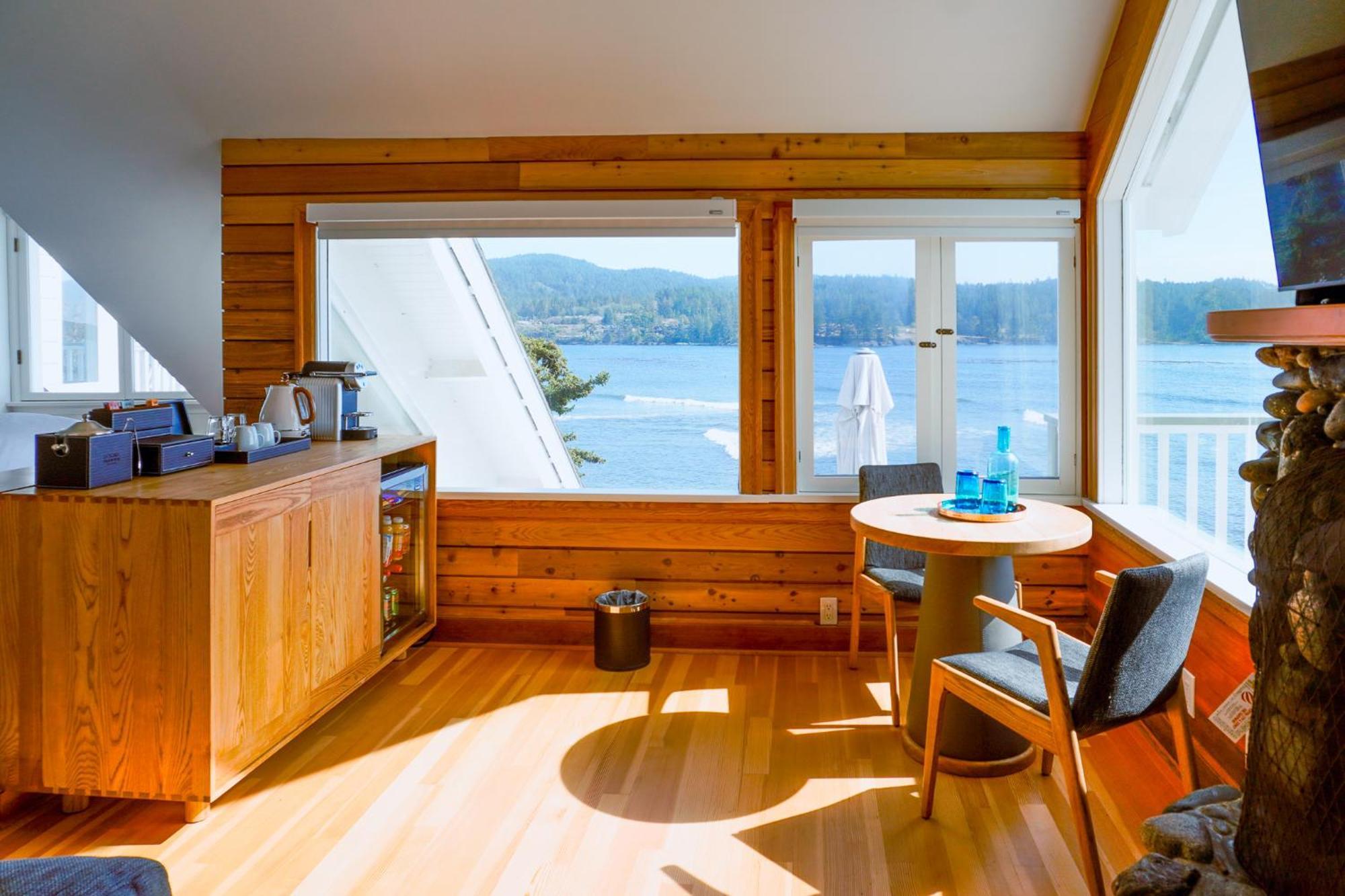 Готель Sooke Harbour House Екстер'єр фото