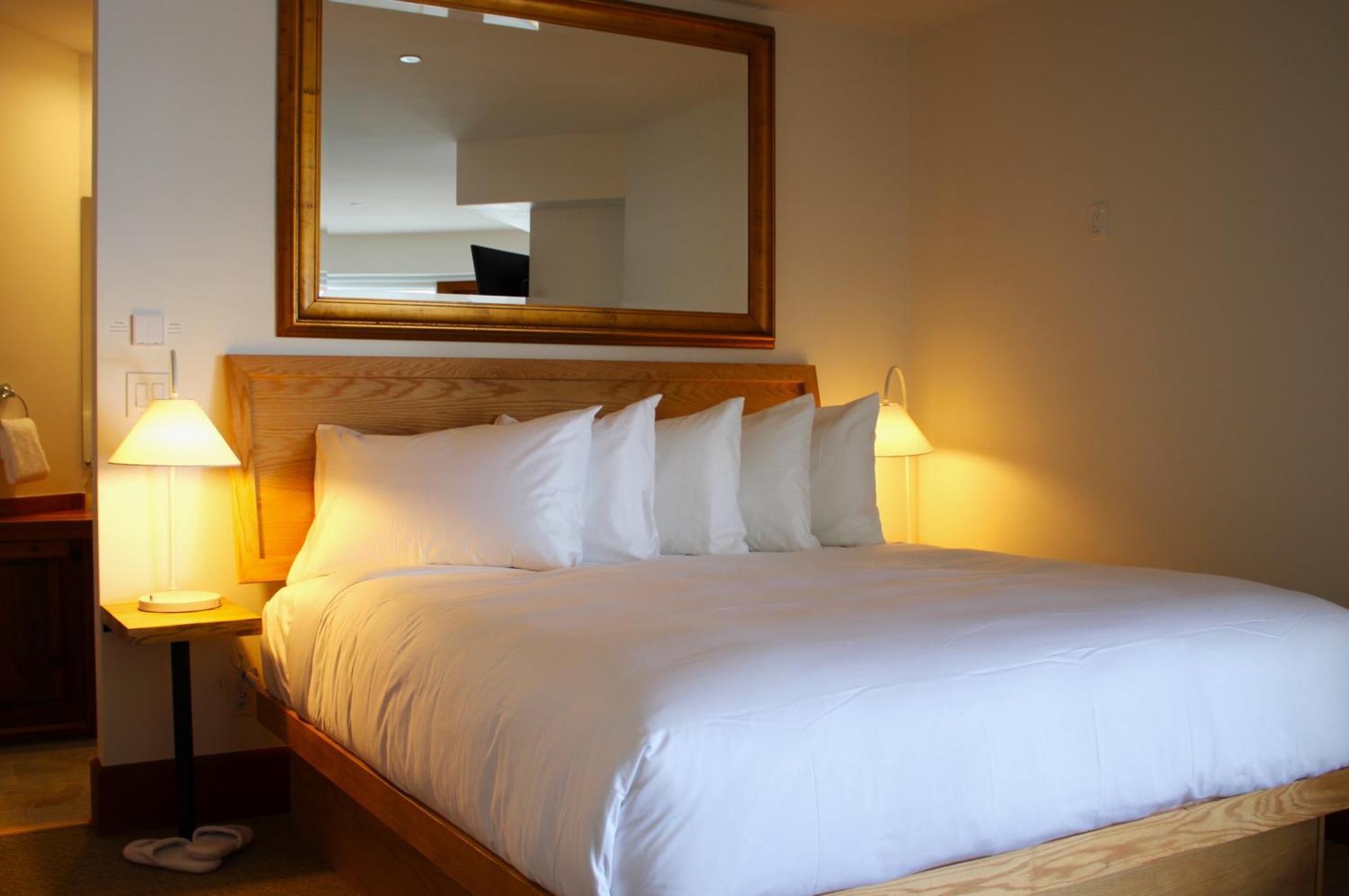 Готель Sooke Harbour House Екстер'єр фото
