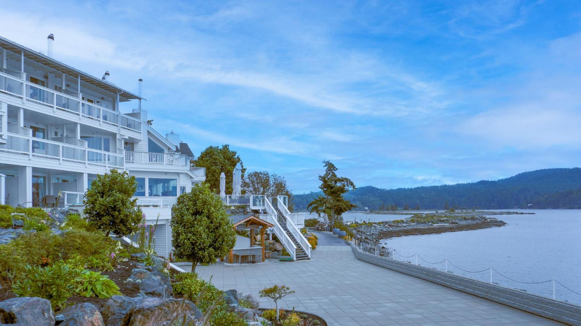 Готель Sooke Harbour House Екстер'єр фото