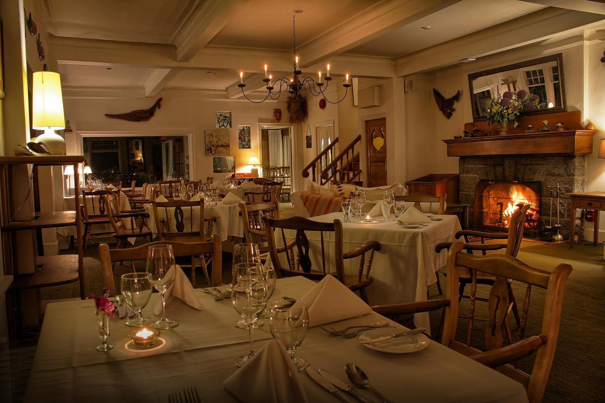 Готель Sooke Harbour House Екстер'єр фото
